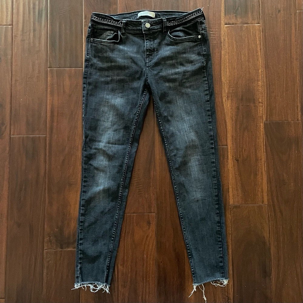 Zara Basic Z1975 Denim Black Skinny Jeans with Chain Size 8